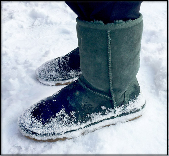 can-i-wear-uggs-in-snow