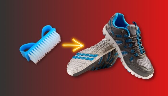 clean-the-soles-of-your-badminton-shoes-thoroughly
