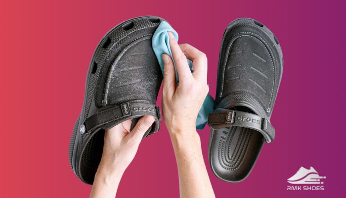 how-you-can-clean-leather-crocs