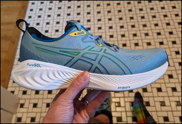 Asics Cumulus Vs Brooks Ghost [Clash of Daily Trainers]