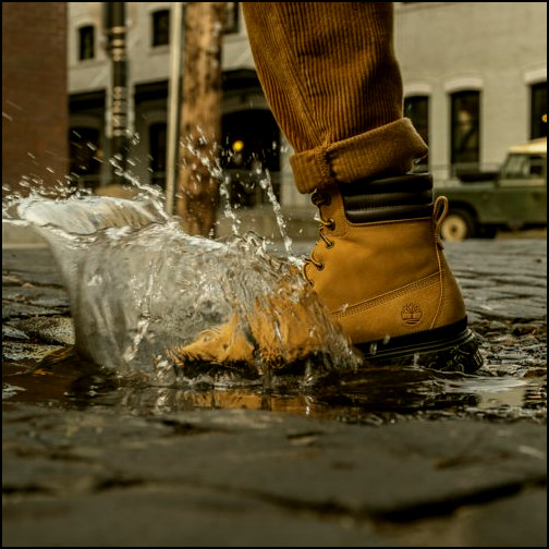 timberland-boots-with-water-flash