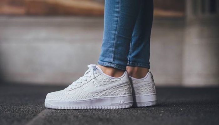 Why Do Nike Air Force 1 Hurt Feet? [Causes and Solutions]