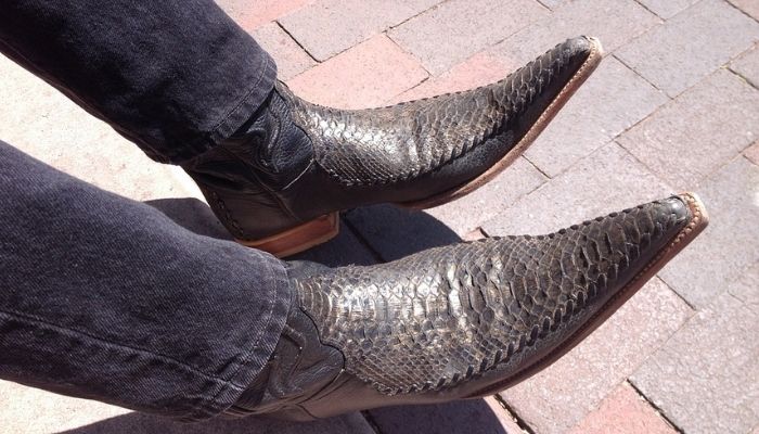 wear-buckaroo-boots