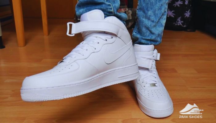 Air force one high hotsell on feet